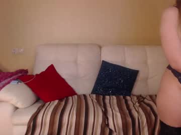 Nude girl sofa_bunny image #3245221