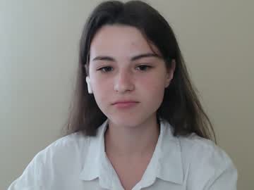 Nude girl chamomile19 image #4787267