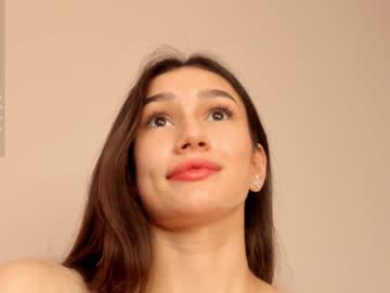 Nude girl juliepenningtona image #5610368
