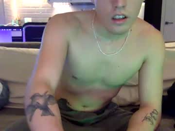 Nude man nonrelevant01 image #674788