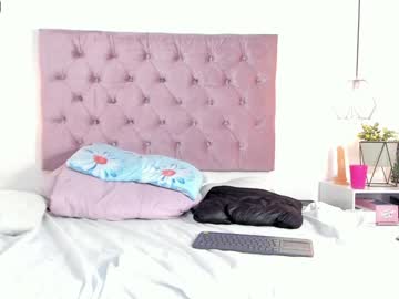 lia_zc nude cam