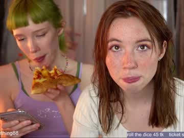 Nude girl li_on_line image #1323640