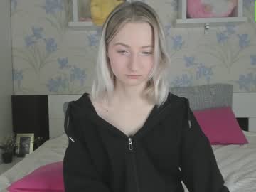 estermoon nude cam