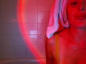 Nude girl catberg image #3676387