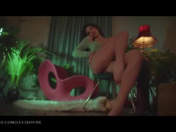 Nude girl lucieoude_ image #3362951