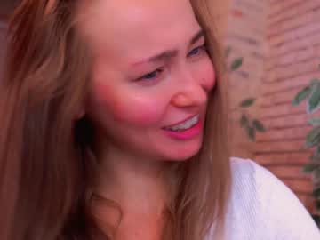 Nude girl olaya_del_mar image #2440537