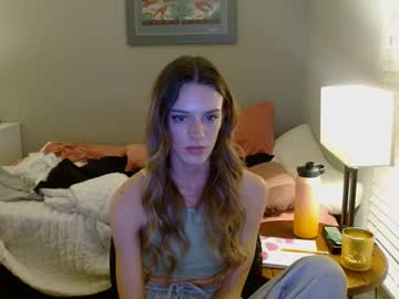Nude girl emmmafox14 image #4522627